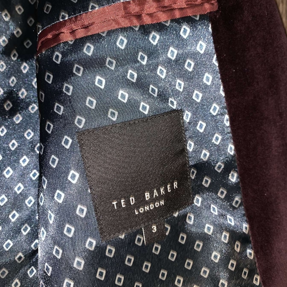 Velvet Dinner Jacket - Picture 3 of 7